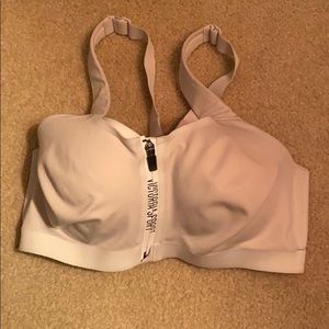 Victoria’s Secret Incredible Knockout Sports Bra